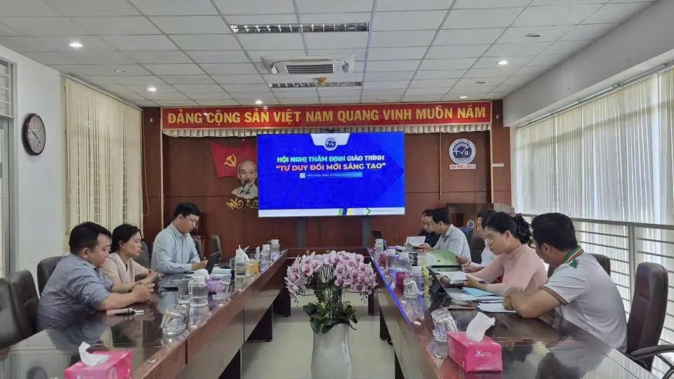 Thẩm định giáo trình “Tư duy Đổi mới sáng tạo”