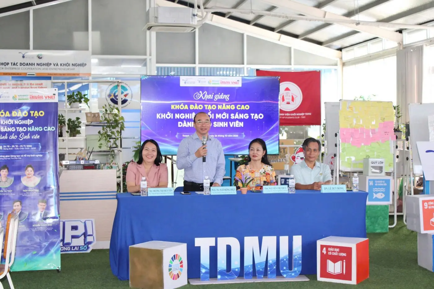 Khai giảng Khóa đào tạo Khởi nghiệp đổi mới sáng tạo nâng cao dành cho sinh viên Trường Đại học Thủ Dầu Một